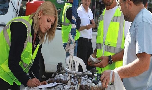 BaşkanDeveciler Dünya Hayvanları Koruma Gününü Hayvanseverler ile Kutladı