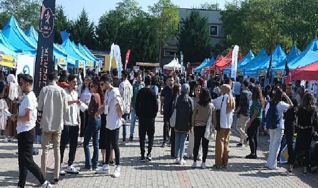 Büyükşehir KOÜ'lü Gençlere 'Mutlu Şehir Kocaeli'yi Tanıttı