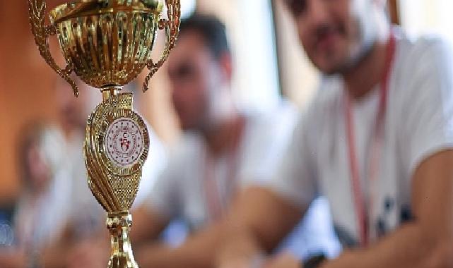 DEÜ'lü Sağlıkçılar Kamu Spor Oyunları'na Damga Vurdu