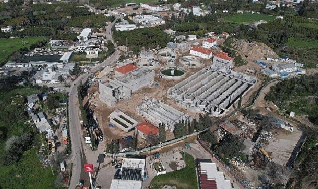 Büyükşehir, Bodrum'da Altyapının Ardından Sıcak Asfalt Çalışmalarına Başladı