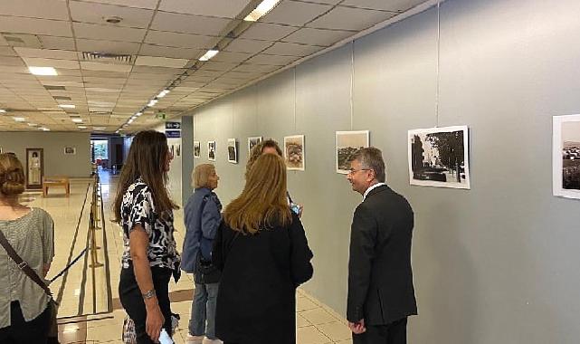 EÜ "100 Yıl Önce İzmir ve İzmirliler" Fotoğraf ve Tarihi Materyal Sergisi Açıldı