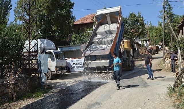 Elmalı Çukurelma yolu asfaltlanıyor