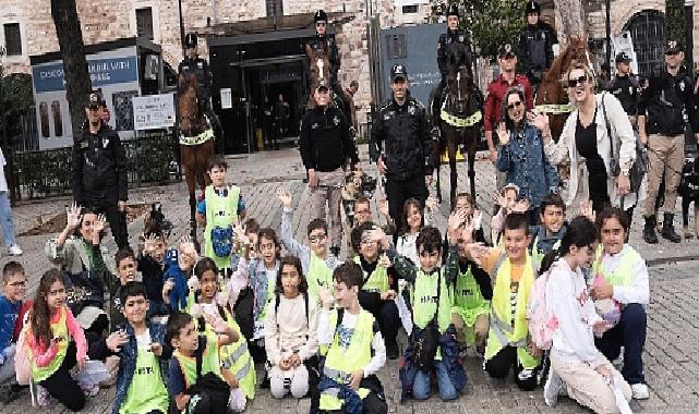 'Küçük Kâşifler' İstanbul'un Tarihi Yarımadasını Keşfetti