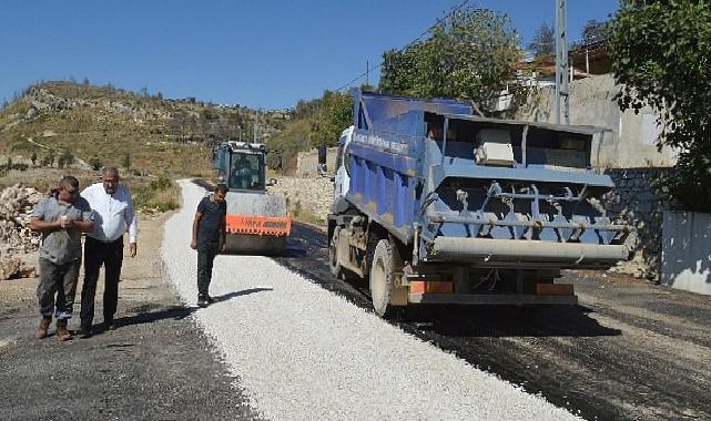 Manavgat Sırtköy Mahallesi Grup Yolu asfaltlanıyor