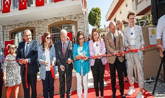 "Olgun Gençlik Merkezi" İzmir'e çok yakıştı