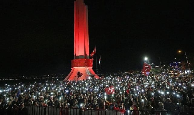 Karşıyaka, Cumhuriyet'in 100. yaşını coşkuyla kutluyor