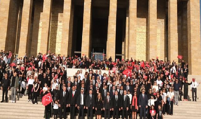 Borusanlılar'dan Cumhuriyetin 100. yılında Anıtkabir'e anlamlı ziyaret