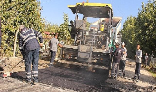 Elmalı Akçaeniş'te sıcak asfalt sevinci