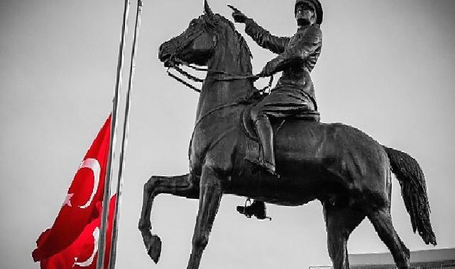 İzmir'de 100 yılın kutlaması