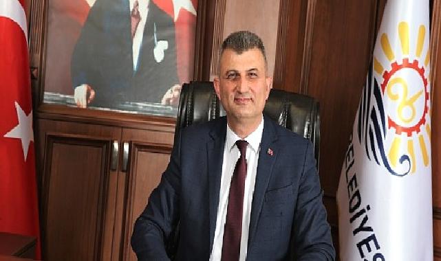 Gölcük Belediye Başkanı Ali Yıldırım Sezer, yayınladığı mesaj ile 29 Ekim Cumhuriyet Bayramı'nı kutladı.