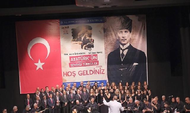 Aydın Büyükşehir Belediyesi, Cumhuriyet'in 100. yılında Atatürk'ün sevdiği türküler konserini izleyicilerle buluşturdu