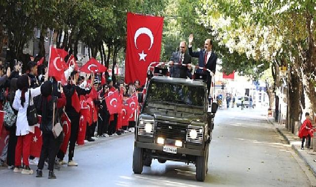 Konya Büyükşehir Konya'nın Caddelerini Şanlı Bayrağımızla Donattı