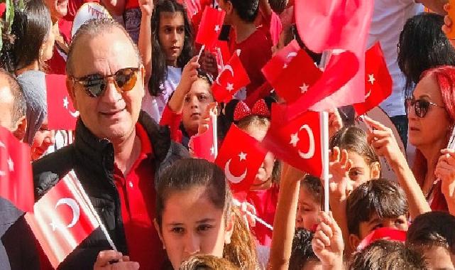 Cumhuriyet'in yüzleri 29 ekim'i coşkuyla kutladı