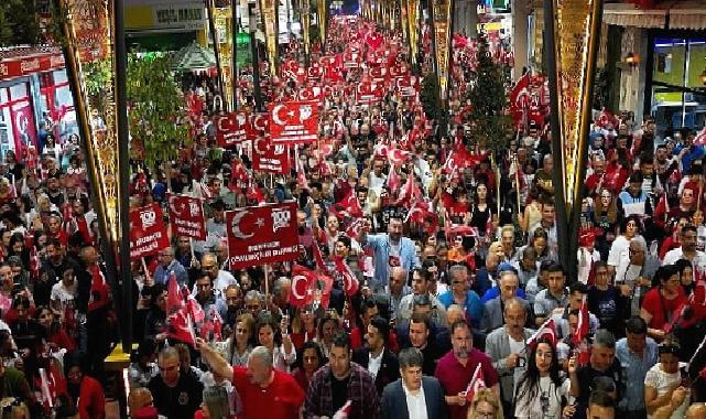 Menemen'de cumhuriyet kutlamaları fark yarattı