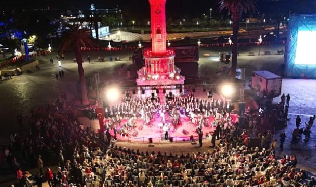 100. Yıl Cumhuriyet Özel Korosu saat 19.23'te sahne aldı