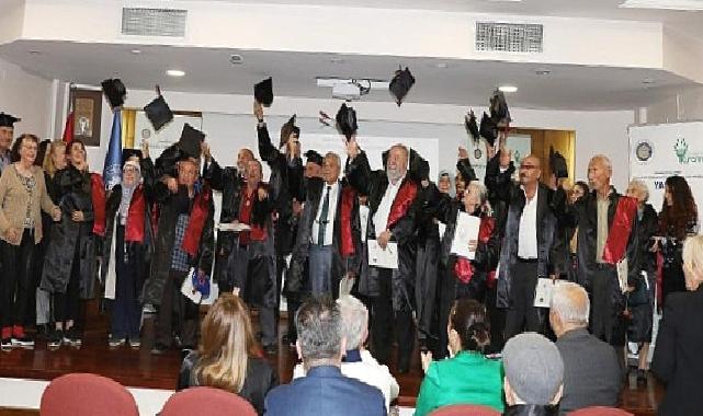 Ankara Üniversitesi '50+ Hayat Okulu' ilk mezunlarını verdi