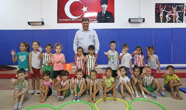 Karşıyaka Belediyesi sportif yetenek ölçüm testini okullara taşıyor