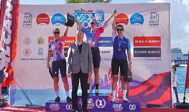 Veloturk gran fondo çeşme by salcano'da pedallar çocuklar için döndü