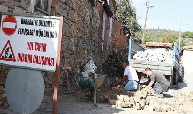 Yol yapım seferberliği burhaniye'de devam ediyor