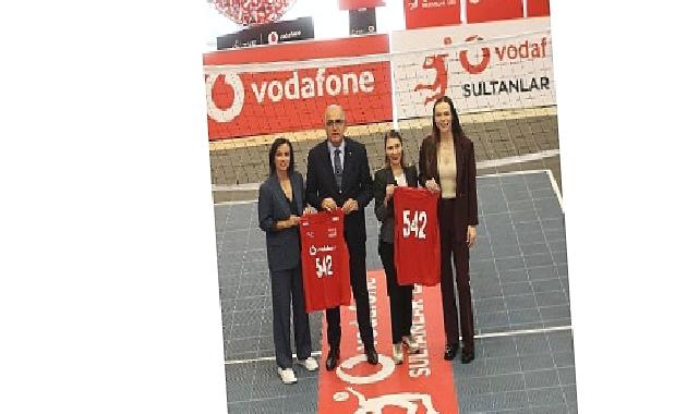 Vodafone'dan "dünya duysun biz burdayız" paneli