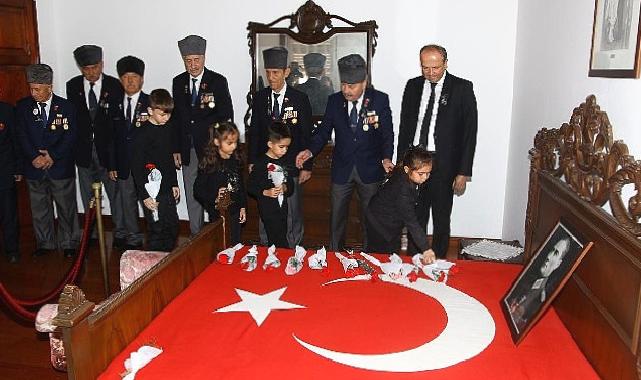 Avcılar'da Atatürk'ün ölüm yıl dönümünde "Zaman Kapsülü"