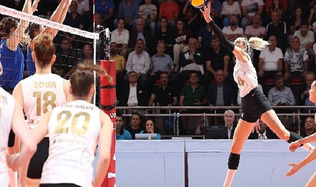 VakıfBank, Çukurova'ya set vermedi