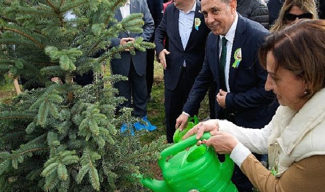 Kuzey marmara otoyolu cumhuriyete nefes için 2023 fidanı toprakla buluşturdu