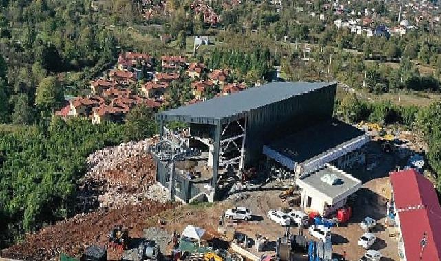 Teleferik'te ana hat boyunca haberleşme halatı