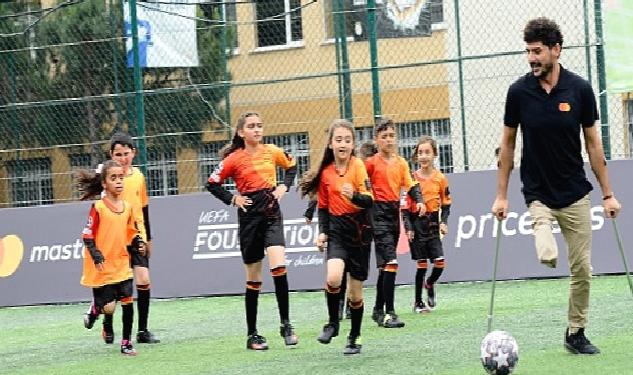 Mastercard ve UEFA Foundation for Children, futbol sevincini deprem bölgesindeki çocuklara geri vermek için güçlerini birleştiriyor