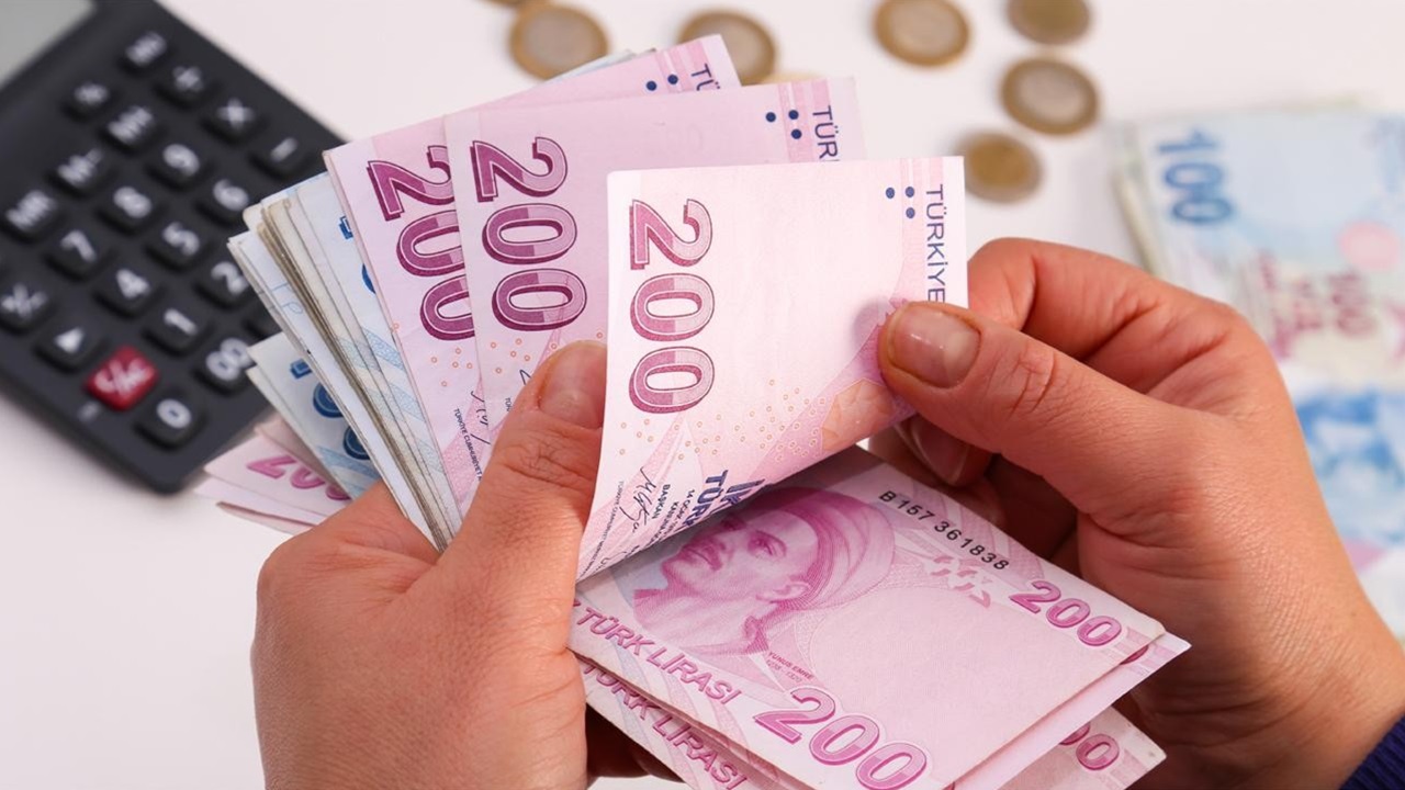 MÜJDE Erdoğan İmzaladı... SSK ve Bağ-Kur’lu Emekliye Pazartesi Günü 12.500 TL Ödeme Yatacak…