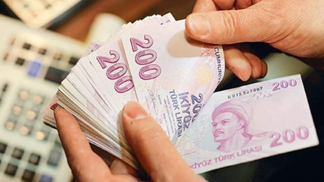 Emekliye 17 bin 485 lira maaş tablosu çıktı! SSK, Bağ-Kur'luya YÜZDE 22.67 zam + 3.500 TL fatura desteği ne zaman gelecek?