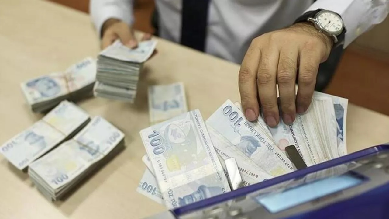 130.000 TL Acil ihtiyacı olanlara bayram ettirecek müjde! İş Bankası, QNB Finansbank, Garanti BBVA, ING ihtiyaç kredisi taksit s