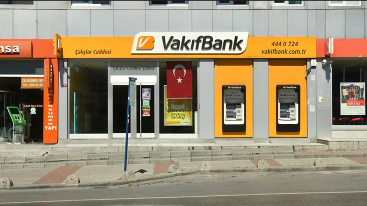 Nakit ihtiyacı olan Vakıfbank'a başvuruyor! Koşulsuz şartsız 125.000 TL naki ödeniyor….