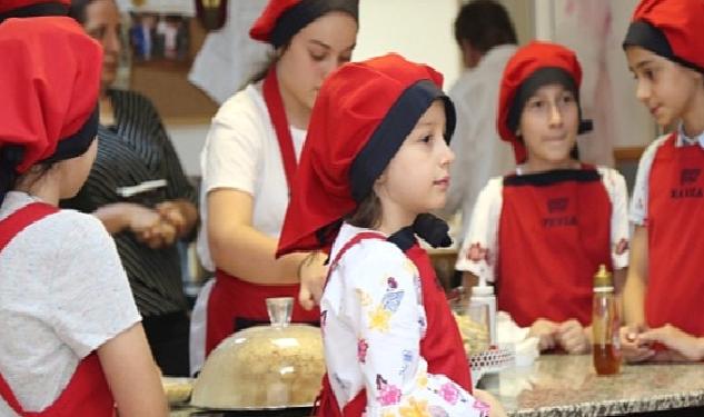 Gölcük Belediyesi'nden Gençlere Yönelik Pastacılık Kursu