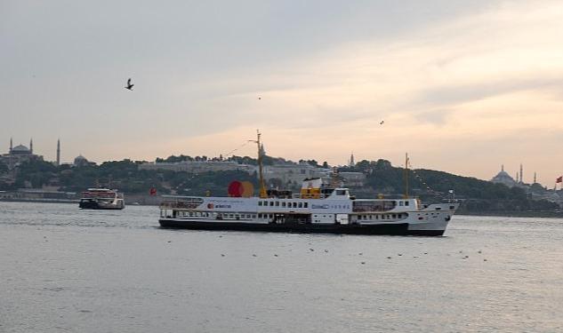 Final coşkusu İstanbul Boğazı'nda yankılandı