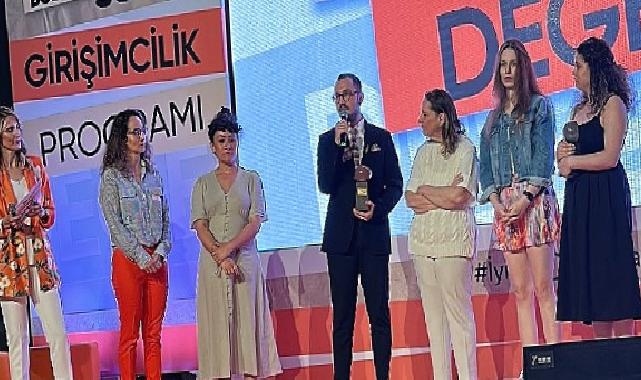 Afet Dayanışması Mentorluk Programı'na İş Birliği Ödülü