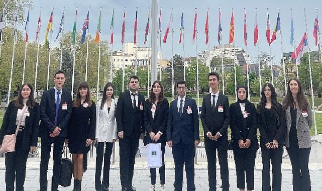 Yeditepe Üniversitesi Öğrencilerinden Avrupa'ya Diplomasi Ziyareti