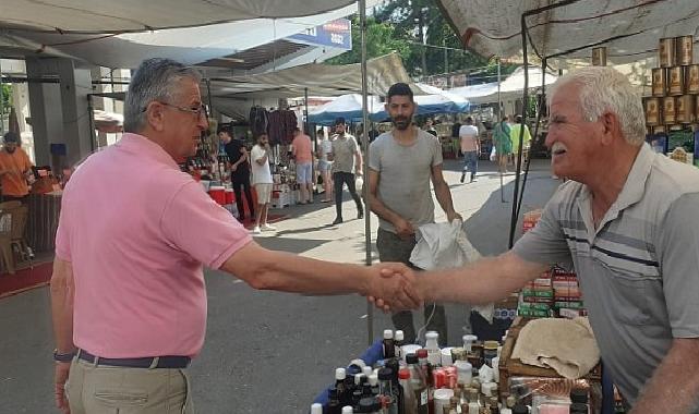 Başkan Topaloğlu'ndan pazar esnafına ziyaret