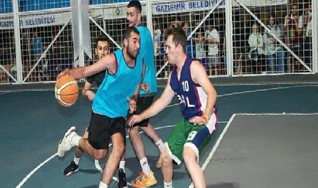 Gaziemir Streetball Turnuvası nefes kesti