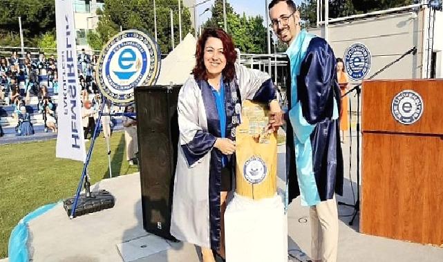 EÜ'den 285 hemşire sağlık sektörüne uğurlandı