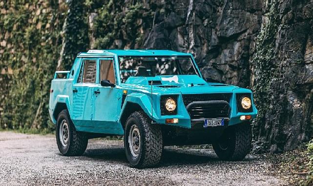 Pirelli'nin Lamborghini LM002 için geliştirdiği 'Kulaklı' lastiği Scorpion BK geri dönüyor