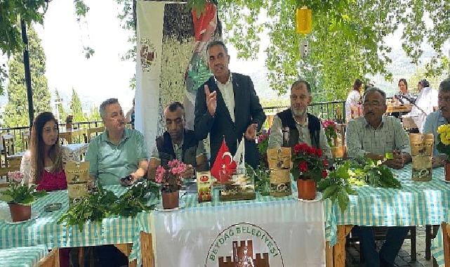 İzmir'in Beydağ ilçesinde Beydağ Belediyesi'nce koordine edilen "Kestane Gal Arısı Zararlısı" bilgilendirme toplantısı yapıldı.