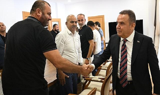 Başkan Böcek Semt Pazarcıları Odası ile protokol imzaladı