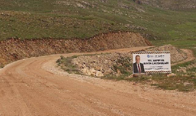 Büyükşehir'den Elmalı'da yol çalışması