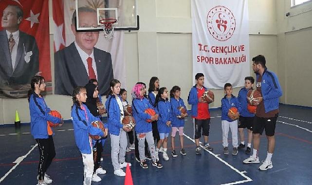 Başkan Altay: "28 İlçemizdeki Yaz Spor Okullarına Katılan Öğrencilerimize Başarılar Diliyorum"