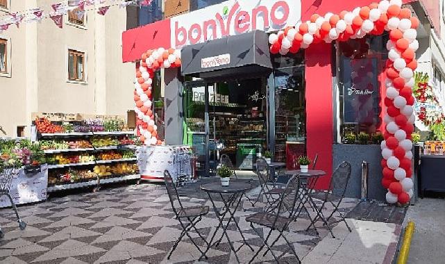 Yeme içme çözümleri ile market ürünlerini bir arada sunan BonVeno, İstanbul'da açıldı