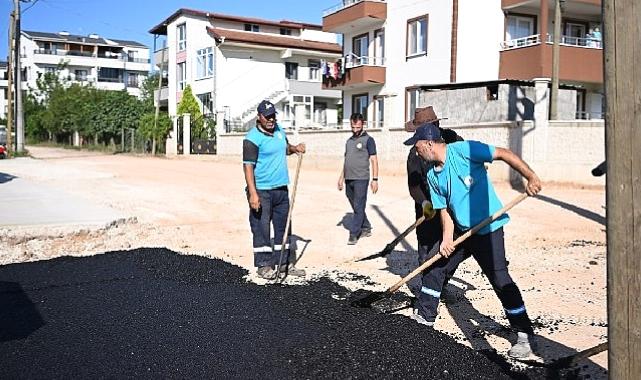  Kartepe'de Asfalt atağı tüm hızıyla devam ediyor 