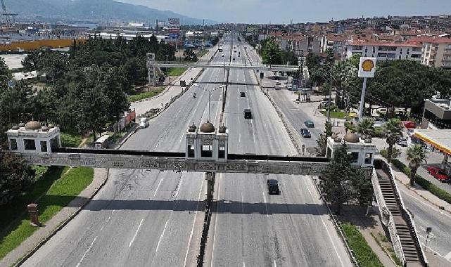 Çenesuyu ve 60 Evlerin eski üstgeçitleri sökülüyor