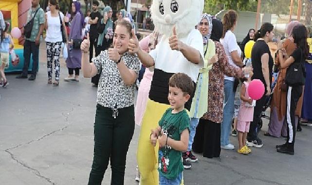 Büyükşehir'in sokak şenlikleriyle doyasıya eğlence