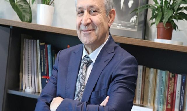 Prof. Dr. Yumuşhan Günay: "Sosyal medya paylaşımları diş estetiğine talebi artırdı"